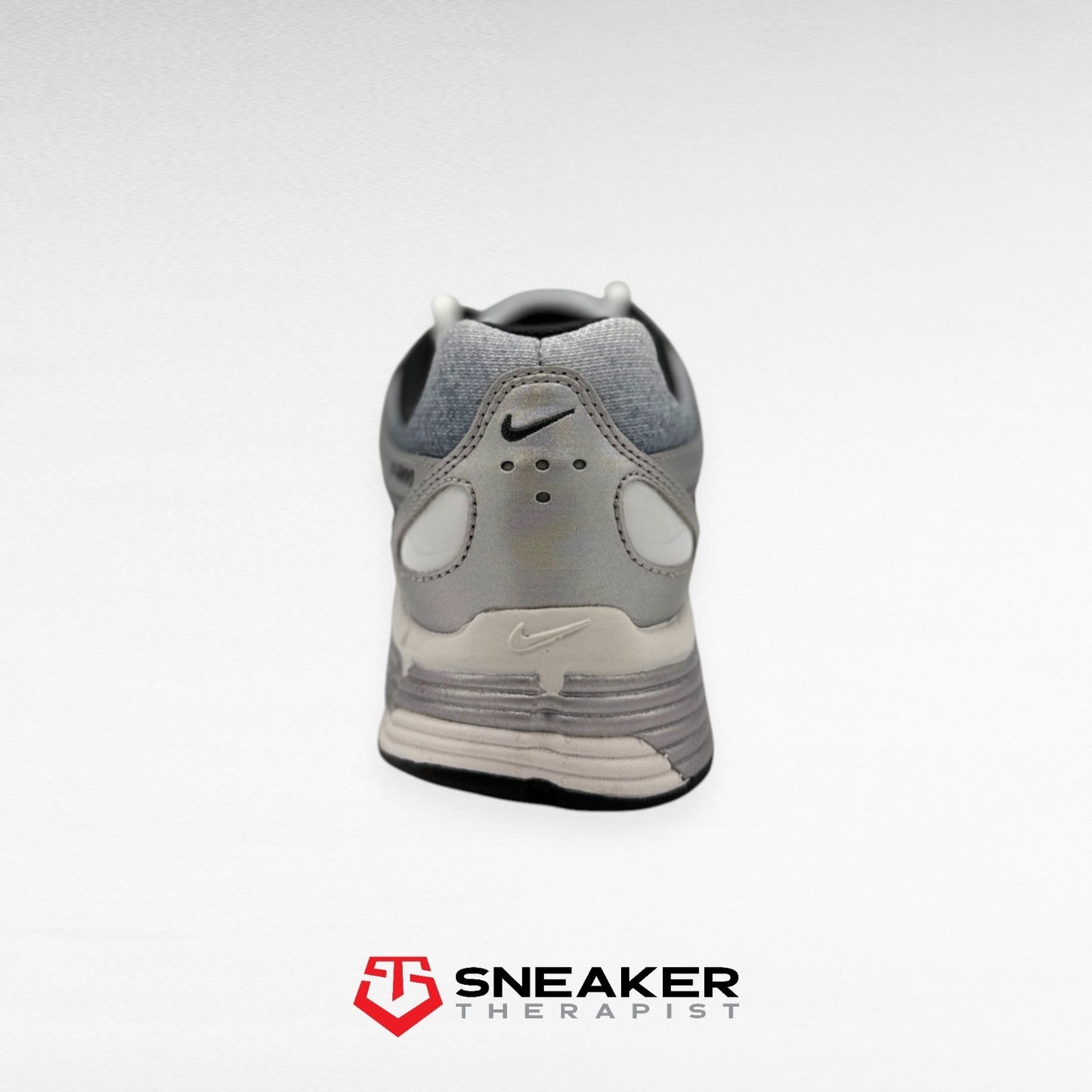 Nike P-6000 'Metallic Silver Wolf Grey' SKU: IH4465-095 Gr. EUR 41 | US 8