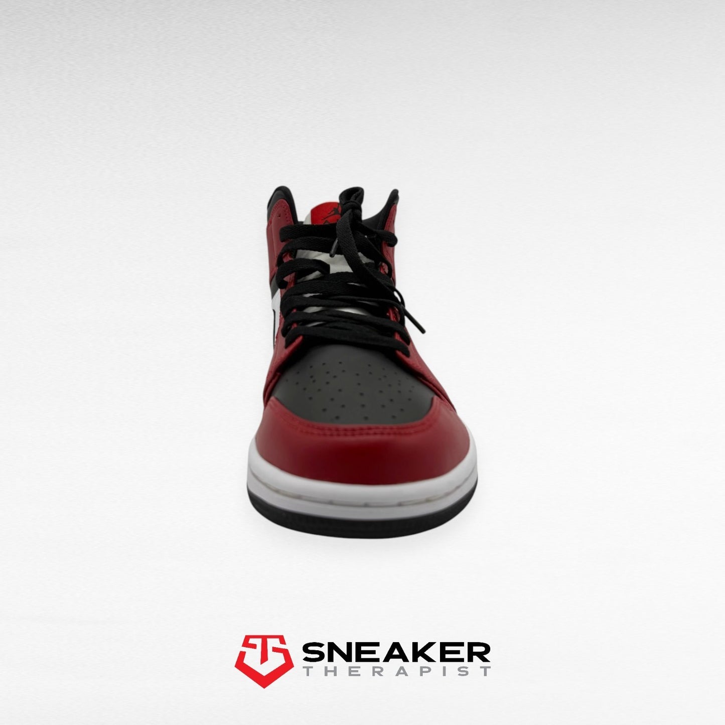 Nike Air Jordan 1 Mid 'Chicago Black Toe' SKU: 554724-069 Gr. 41 | 42 | 42.5