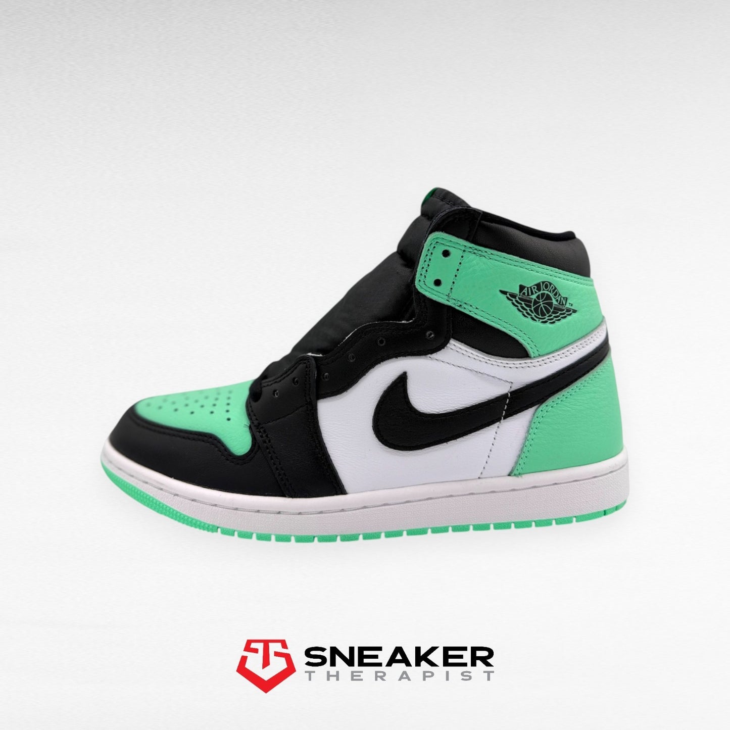 Nike Air Jordan 1 Retro High OG 'Green Glow' - DZ5485-130
