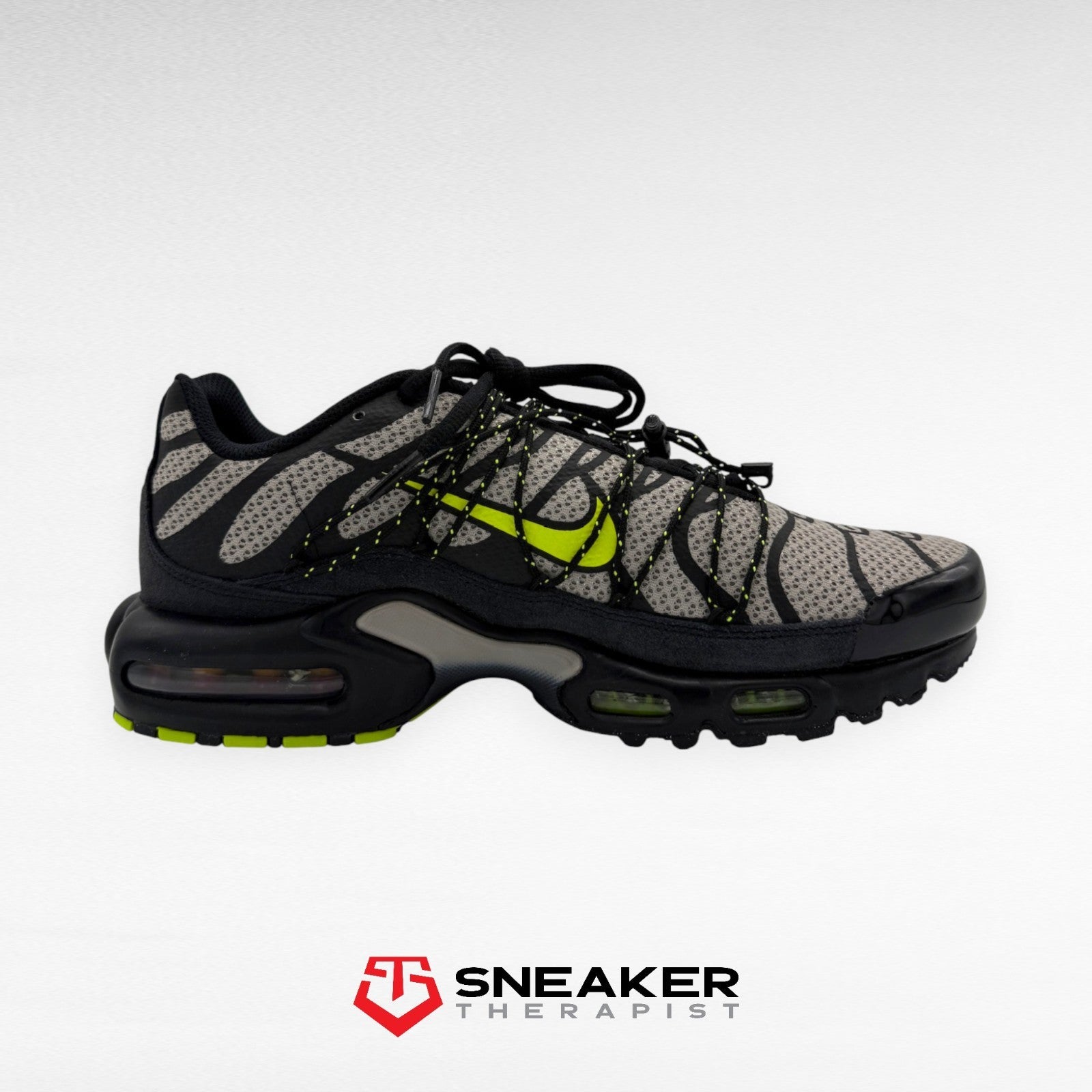 Nike Air Max Plus Utility 'Black College Grey Volt' - FD0670-003 - Größe 43 & 44