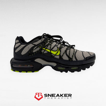 Nike Air Max Plus Utility 'Black College Grey Volt' - FD0670-003 - Größe 43 & 44