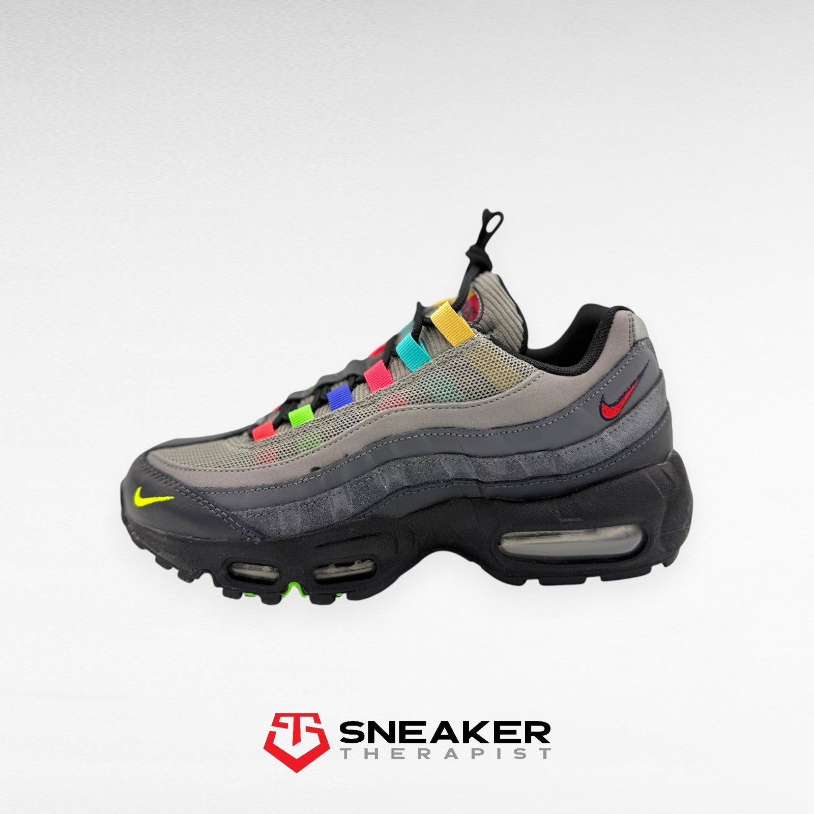 Nike Wmns Air Max 95 SE 'Evolution of Icons' - DD1502-001 - Größe 38.5 & 39