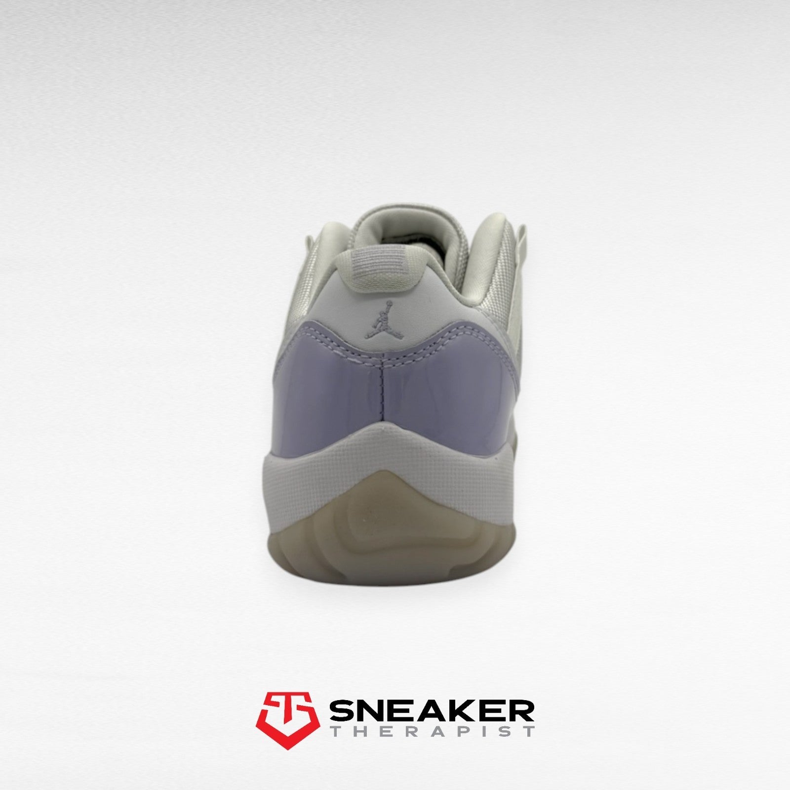 Nike Wmns Air Jordan 11 Retro Low 'Pure Violet' SKU: AH7860-101 Gr. 36 | 37.5