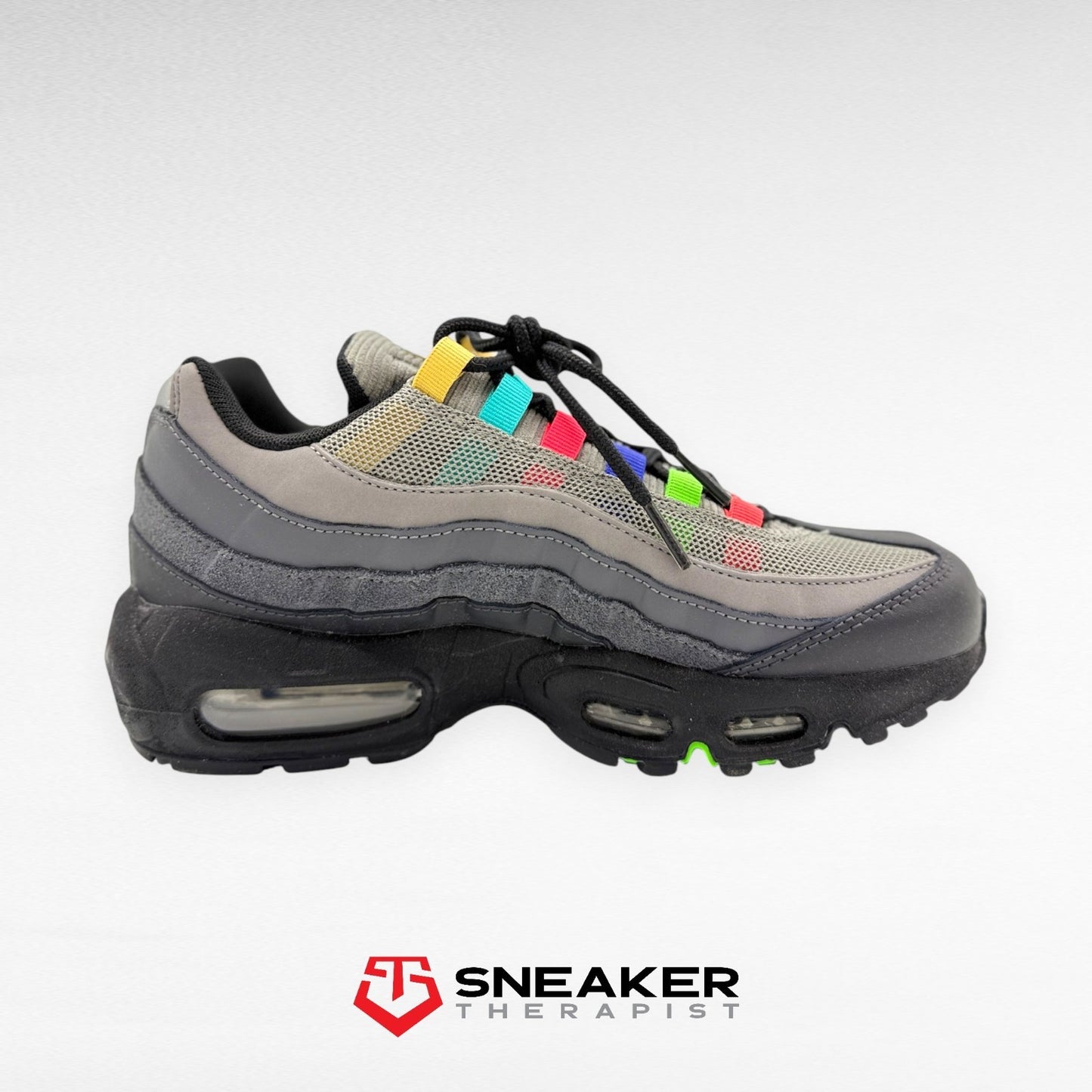 Nike Wmns Air Max 95 SE 'Evolution of Icons' - DD1502-001 - Größe 38.5 & 39