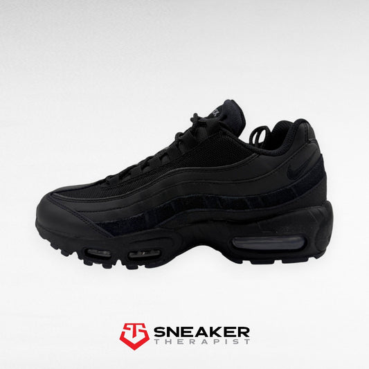 Nike Air Max 95 Essential 'Triple Black' - CI3705-001 - Größe 39 | 40 | 40.5
