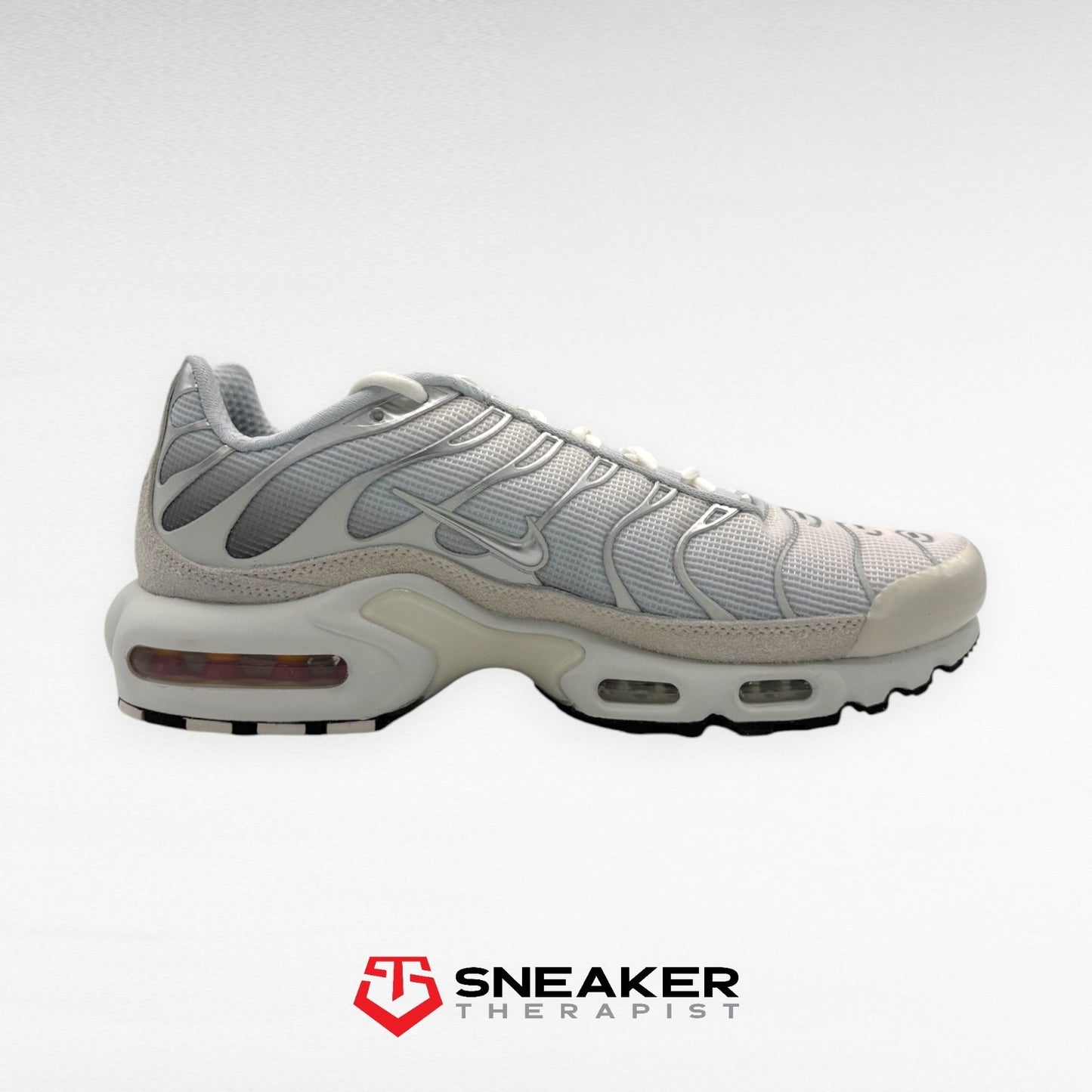 Nike Air Max Plus 'Pure Platinum' SKU: FN7813-001 Gr. 41 | 42 | 42.5 | 43 | 44