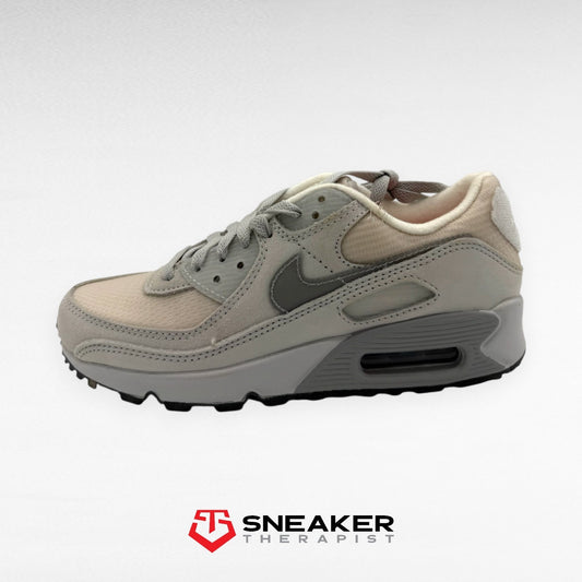 Nike Air Max 90 'Photon Dust Phantom' SKU: HF4296-001 Gr. 37.5 & 46