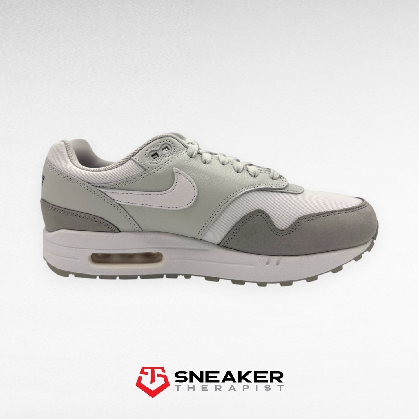 Nike Wmns Air Max 1 '87 LX 'Light Smoke Grey' FN0564-001 Gr. 42.5 | 43 | 44.5