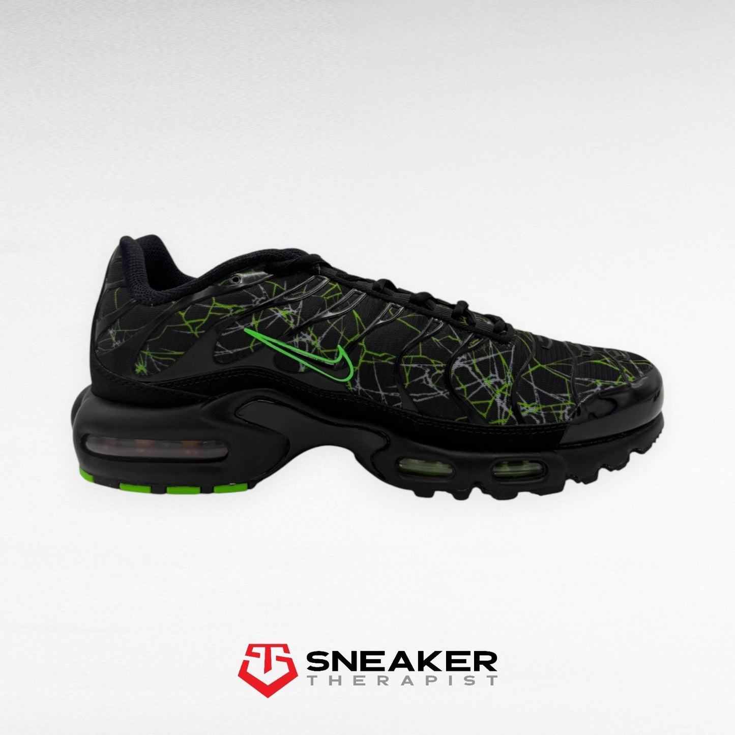 Nike Air Max Plus 'Shattered Glass' SKU: IB3075-001 Gr. 42 | 42.5 | 44 | 44.5