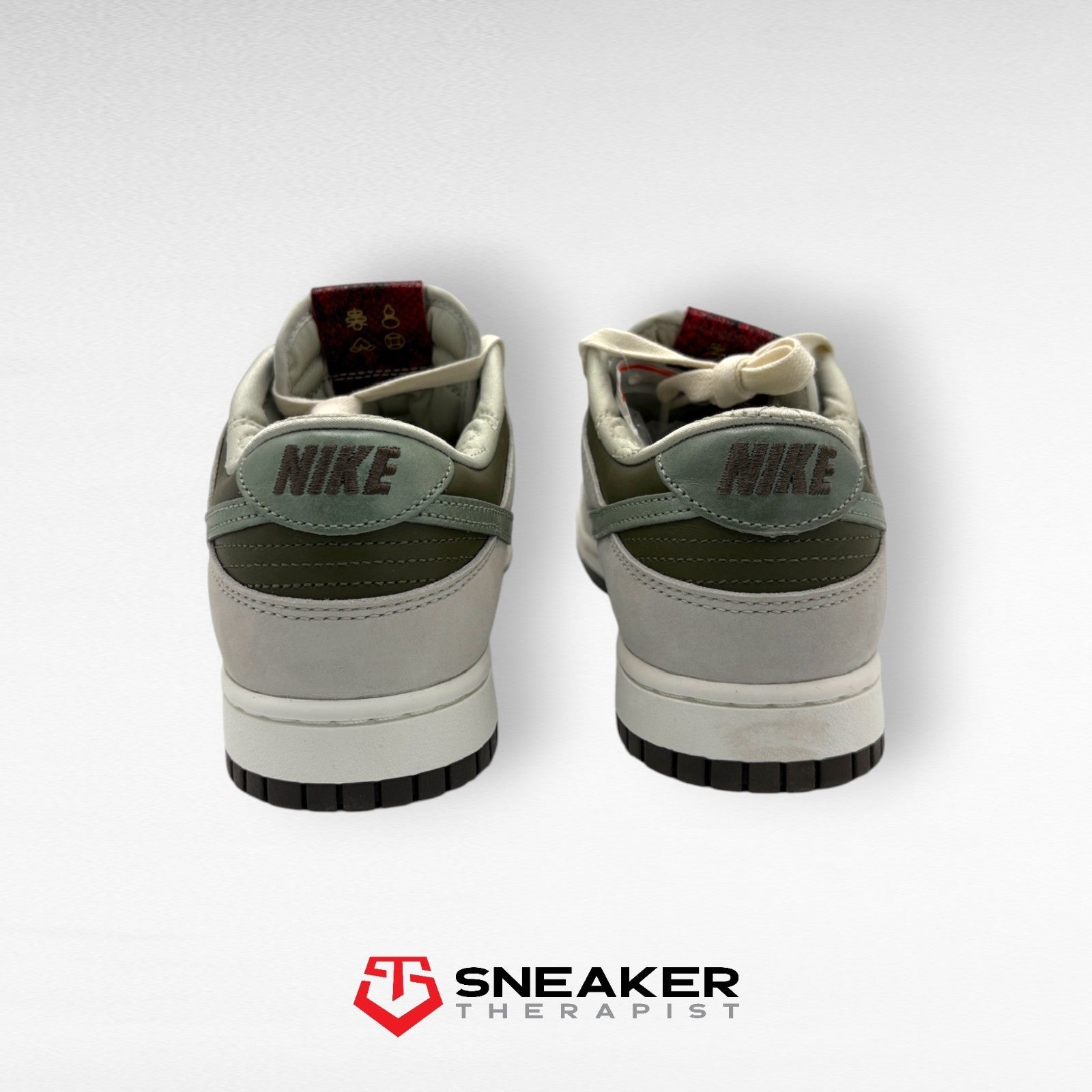 Nike Dunk Low 'Year of the Snake' SKU HV5980-231 Gr. 38.5 | 39 | 40 | 40.5