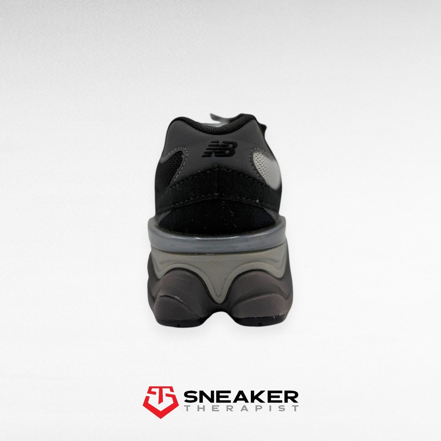 New Balance 9060 Big Kid 'Black Castlerock' - GC9060BK, 38 | 39 | 40