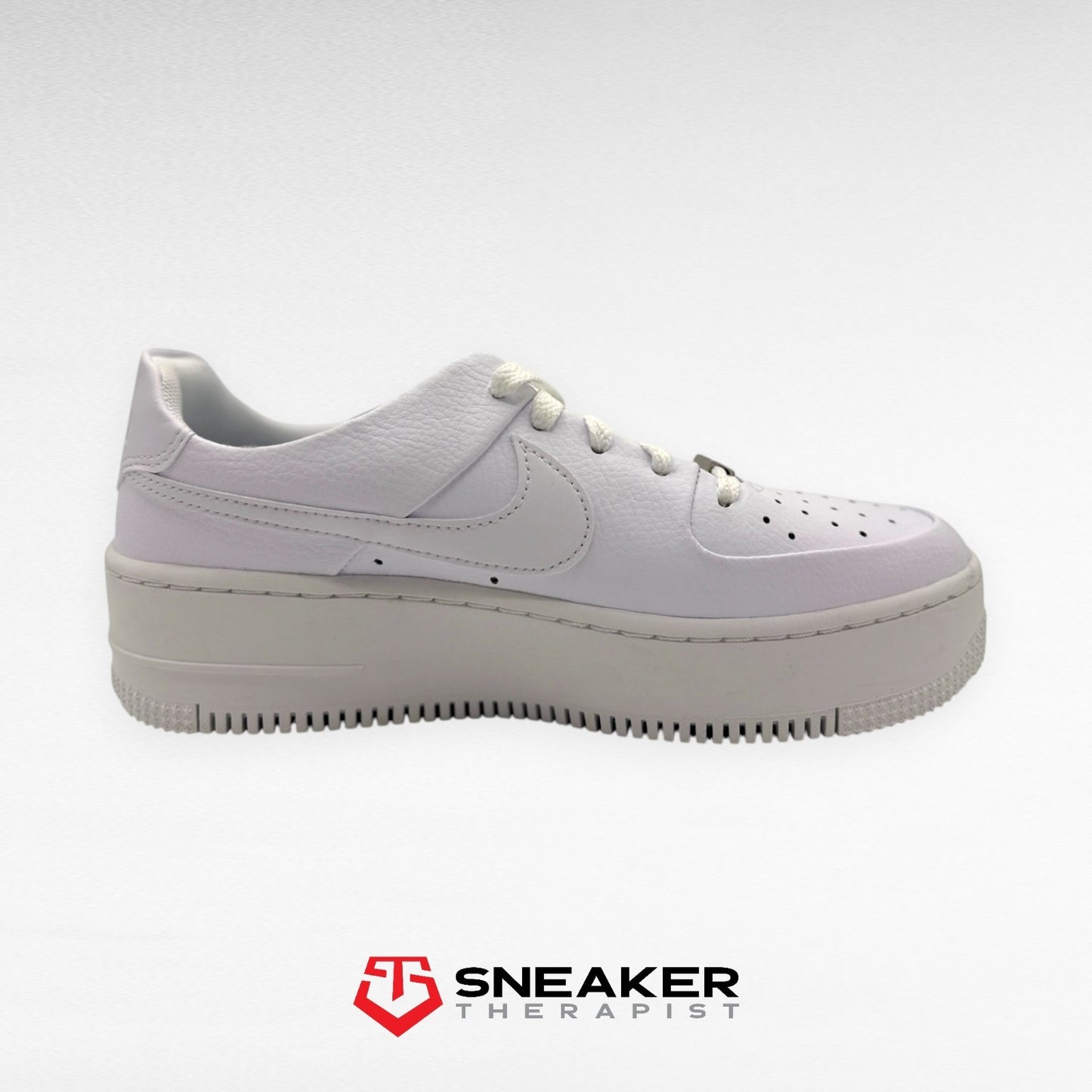 Nike Wmns Air Force 1 Sage Low 'Triple White' AR5339-100 Gr. 38.5 | 40 | 40.5