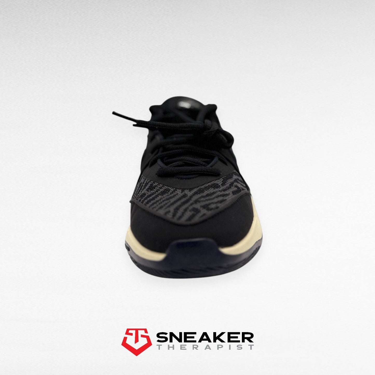 Nike KD 16 NRG 'Boardroom' SKU: DV2917-003 Gr. 37.5 & 39