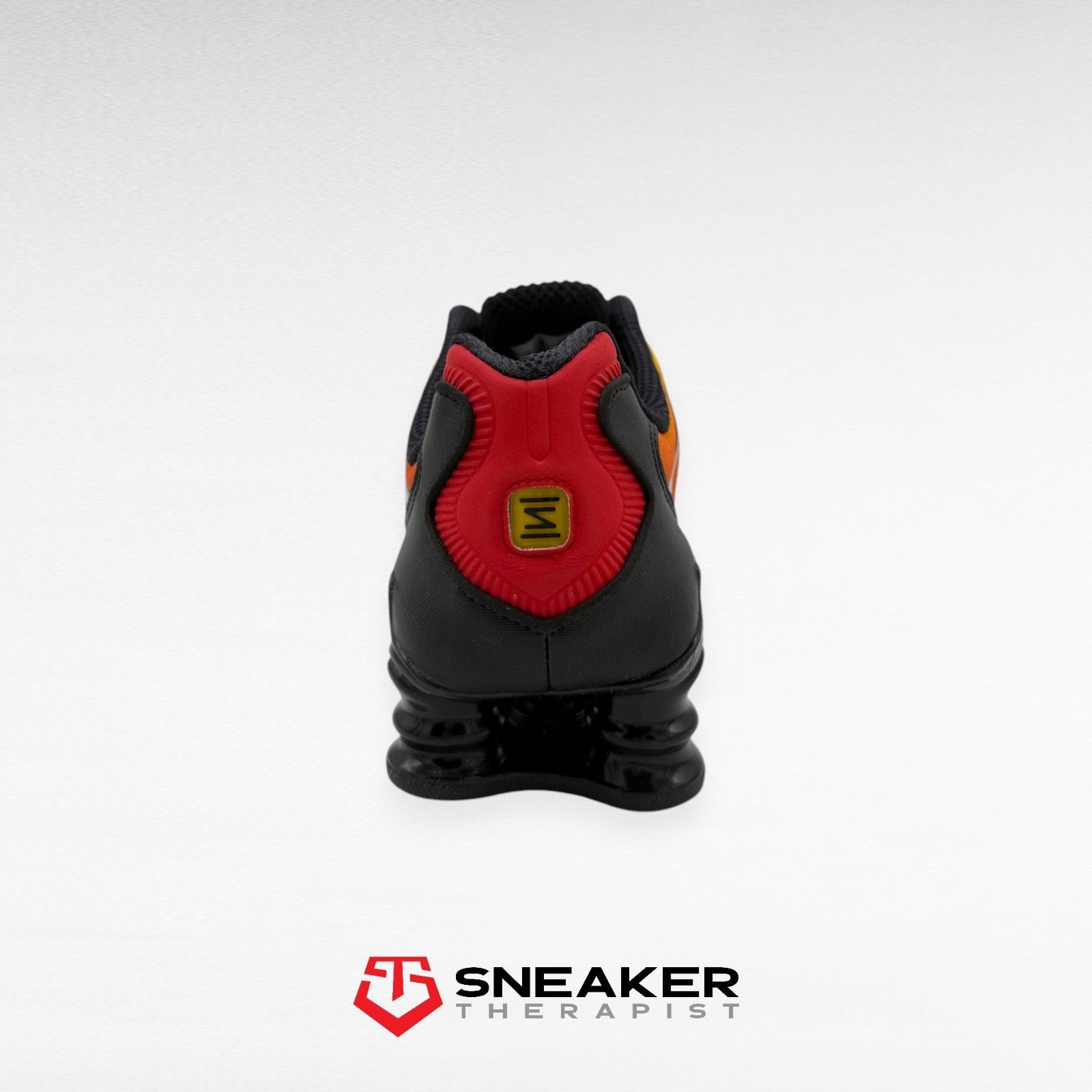 Nike Shox TL 'Sunrise Gradient' SKU: AV3595-004 Gr. 42.5 & 44