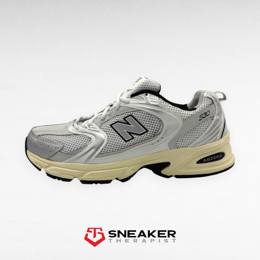 New Balance 530 'White Metallic Silver' SKU: MR530TA Gr. EUR 45 | US 11