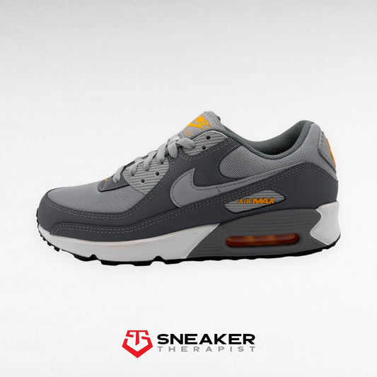 Nike Air Max 90 'Cool Grey Sundial' SKU: HV6224-002 Gr. 40.5, 43, 44.5 & 45