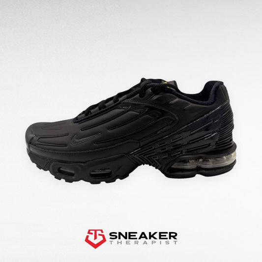 Nike Air Max Plus 3 Leather 'Triple Black' SKU: CK6716-001 Gr. 38.5 | 39 | 49.5