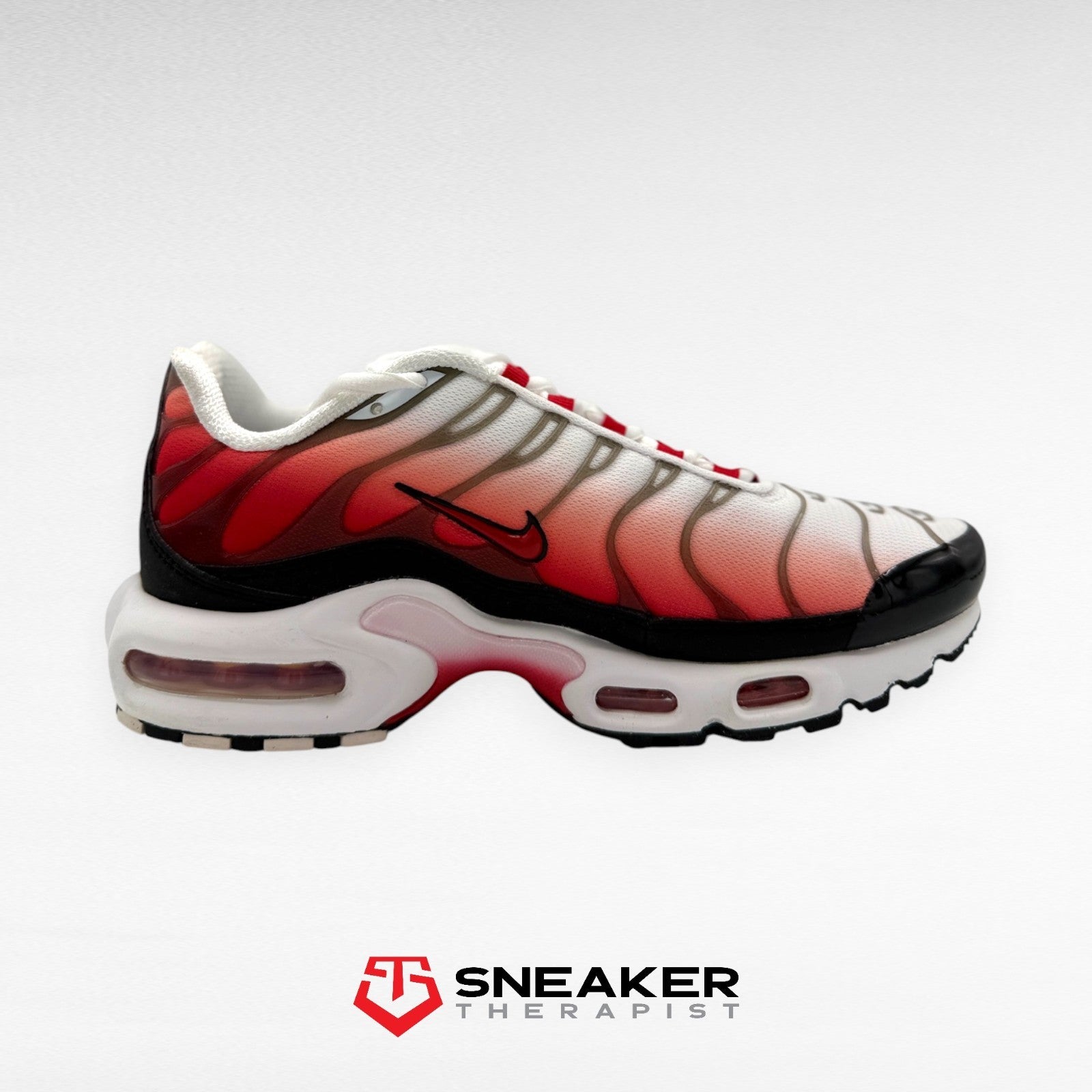Nike Air Max Plus 'White Black University Red' HM9611-100 Gr. 38.5 | 39 | 42