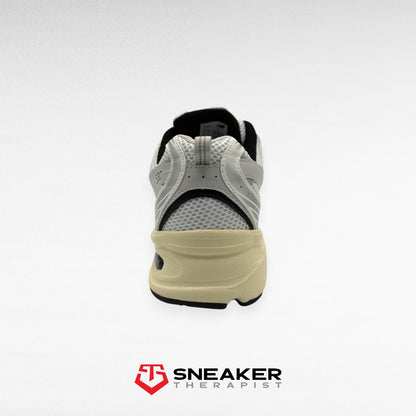 New Balance 530 'White Metallic Silver' SKU: MR530TA Gr. EUR 45 | US 11