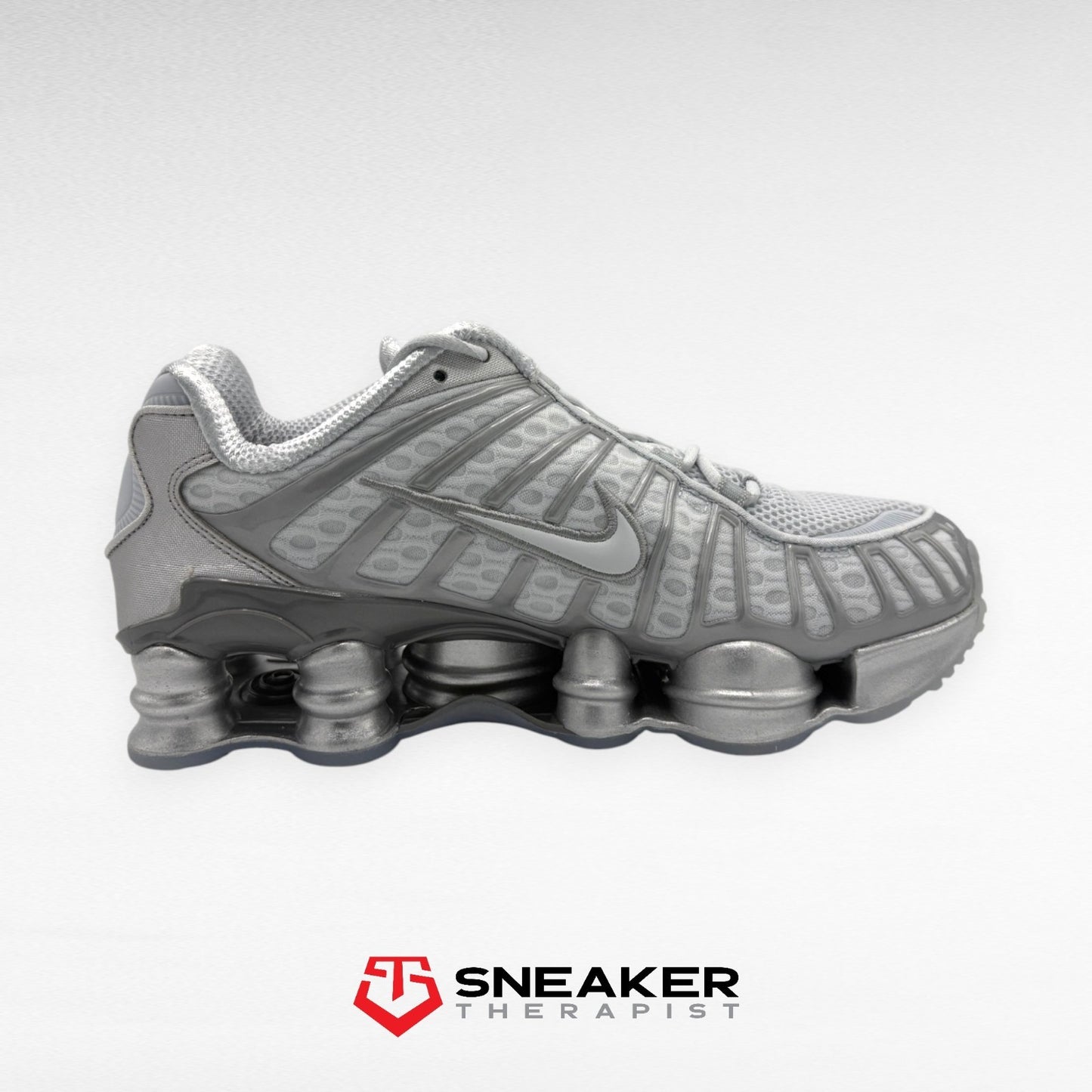 Nike Wmns Shox TL 'Chrome' SKU: AR3566-003 Gr. 40, 40.5 & 44