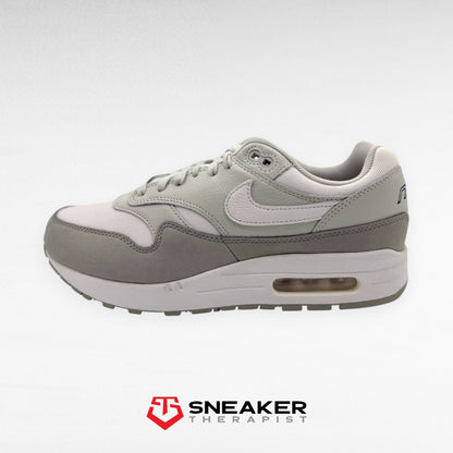 Nike Wmns Air Max 1 '87 LX 'Light Smoke Grey' FN0564-001 Gr. 42.5 | 43 | 44.5