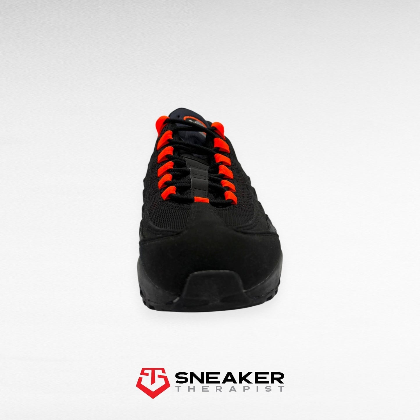 Nike Air Max 95 'Black Hyper Crimson' - FV4710-002 - Größe 44.5 | 45 | 45.5