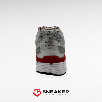Nike P-6000 'Metallic Silver Gym Red' - CD6404-024 - Größe EU 44.5 | US 10.5
