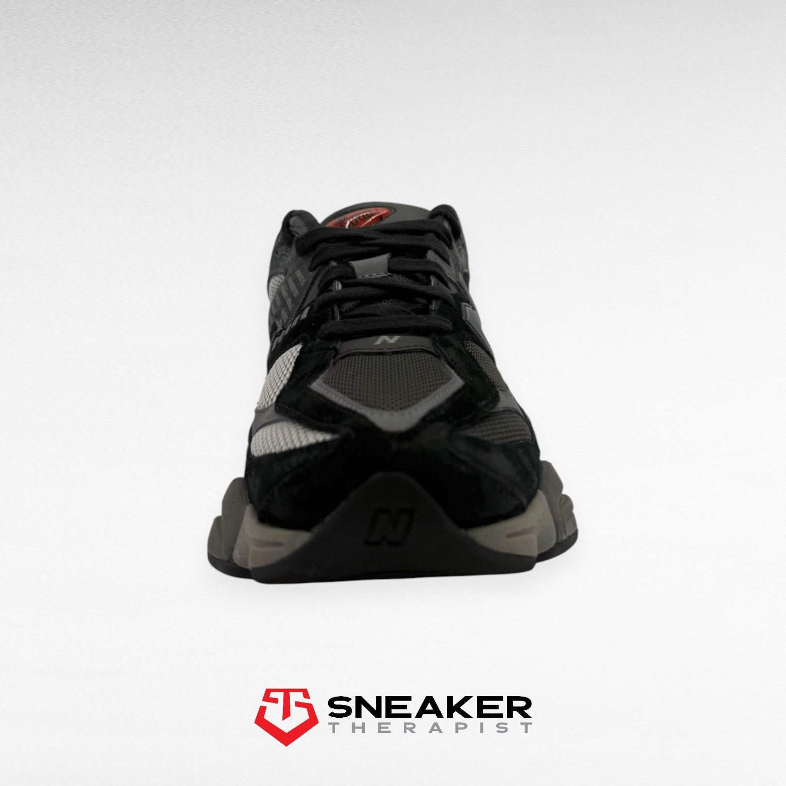 New Balance 9060 'Black Castlerock' SKU: U9060BLK Gr. 38.5 | 42 | 42.5 | 43