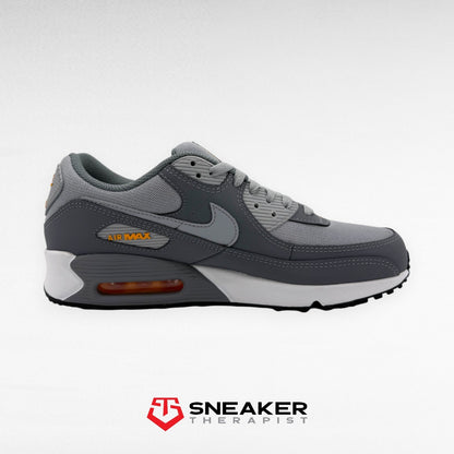 Nike Air Max 90 'Cool Grey Sundial' SKU: HV6224-002 Gr. 40.5, 43, 44.5 & 45
