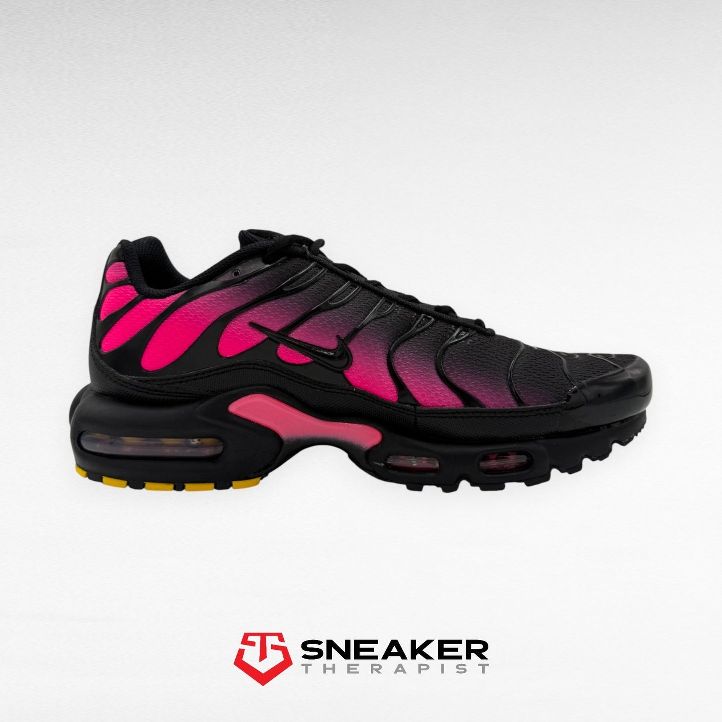 Nike Air Max Plus 'Black Laser Fuchsia' - DM0032-020 - Größe 43 | 44 | 45 | 45.5