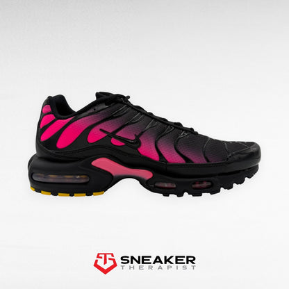 Nike Air Max Plus 'Black Laser Fuchsia' - DM0032-020 - Größe 43 | 44 | 45 | 45.5