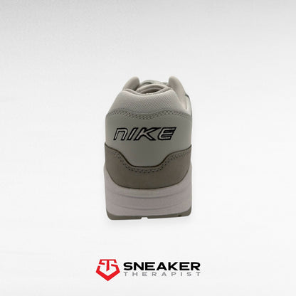 Nike Wmns Air Max 1 '87 LX 'Light Smoke Grey' FN0564-001 Gr. 42.5 | 43 | 44.5