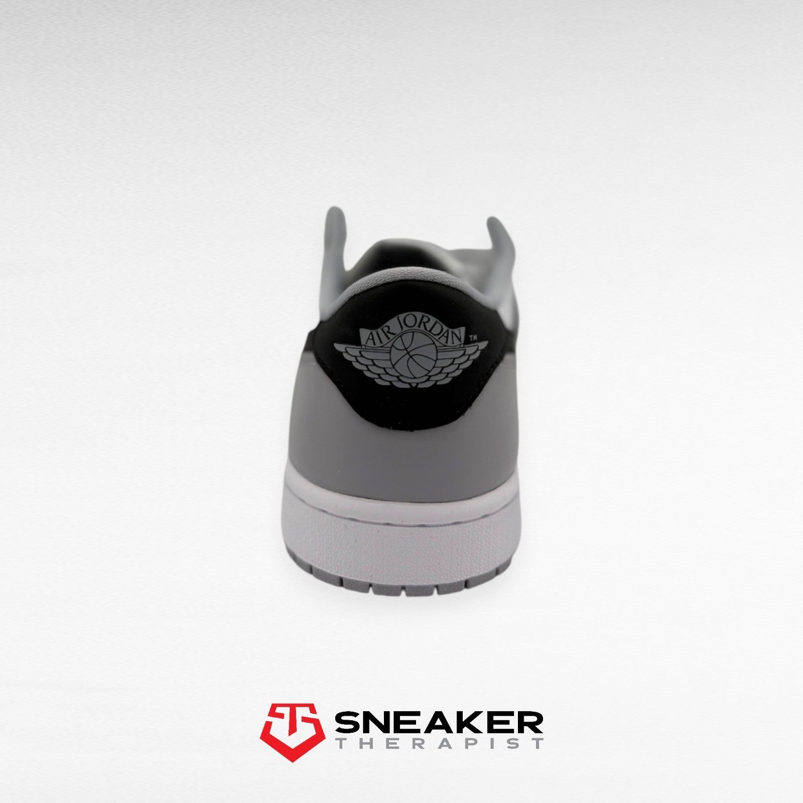 Nike Air Jordan 1 Retro Low OG 'Barons' SKU: CZ0790-110 Gr. 42.5 & 45