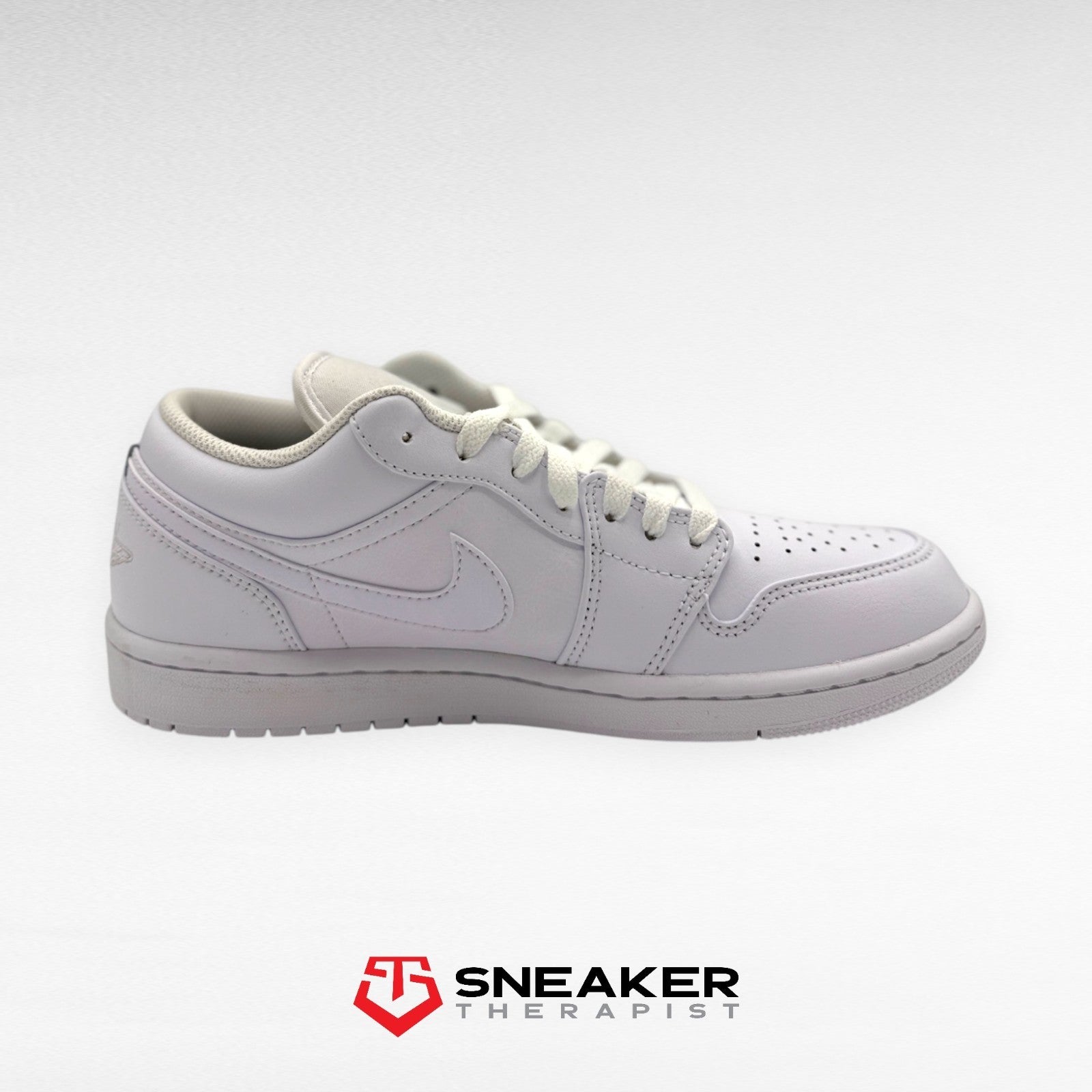 Nike Air Jordan 1 Low 'Triple White' 2022 - 553558-136 - Größe 41 | 42 | | 44
