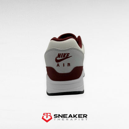 Nike Air Max 1 'Dark Team Red' SKU: FD9082-106 Gr. 41 | 42 | 42.5 | 43 | 44 | 45