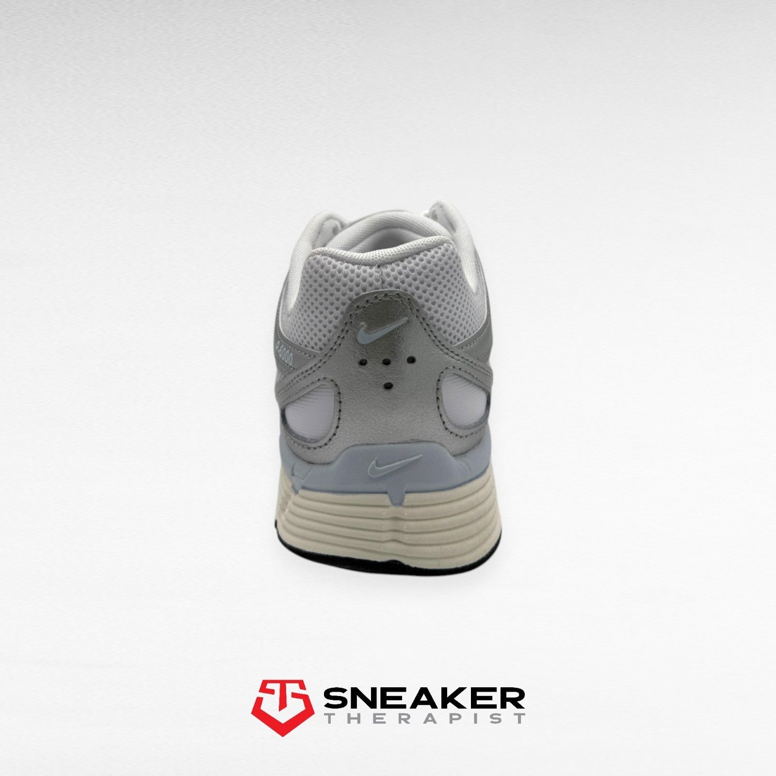 Nike Wmns P-6000 'White Metallic Silver' - BV1021-106 - Größe 36.5 & 41