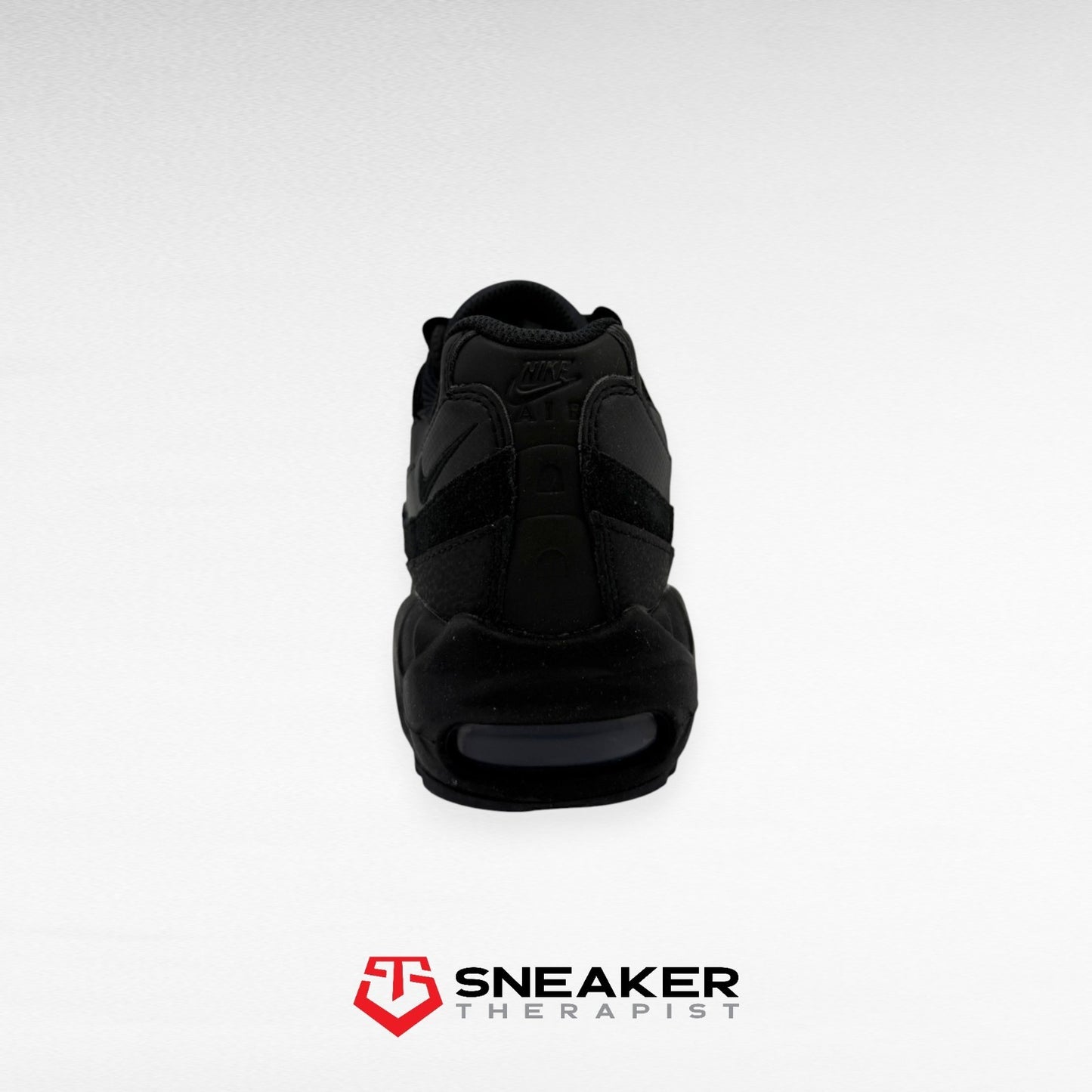 Nike Air Max 95 Essential 'Triple Black' - CI3705-001 - Größe 39 | 40 | 40.5