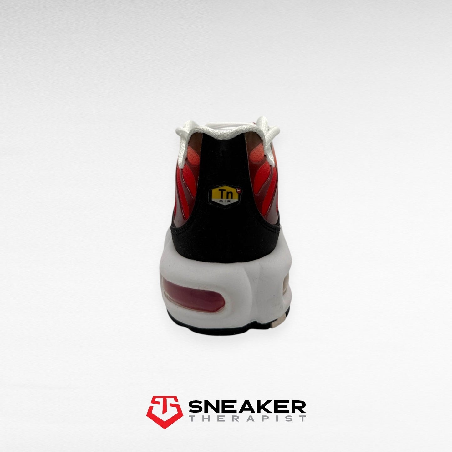 Nike Air Max Plus 'White Black University Red' HM9611-100 Gr. 38.5 | 39 | 42