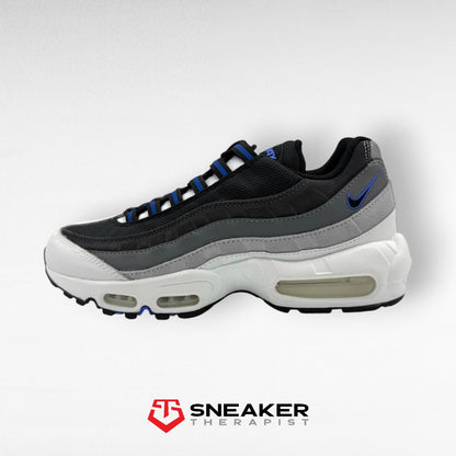 Nike Air Max 95 'Black Medium Blue' SKU: DH4754-001 Gr. 41 | 42.5 | 44 | 45 | 46