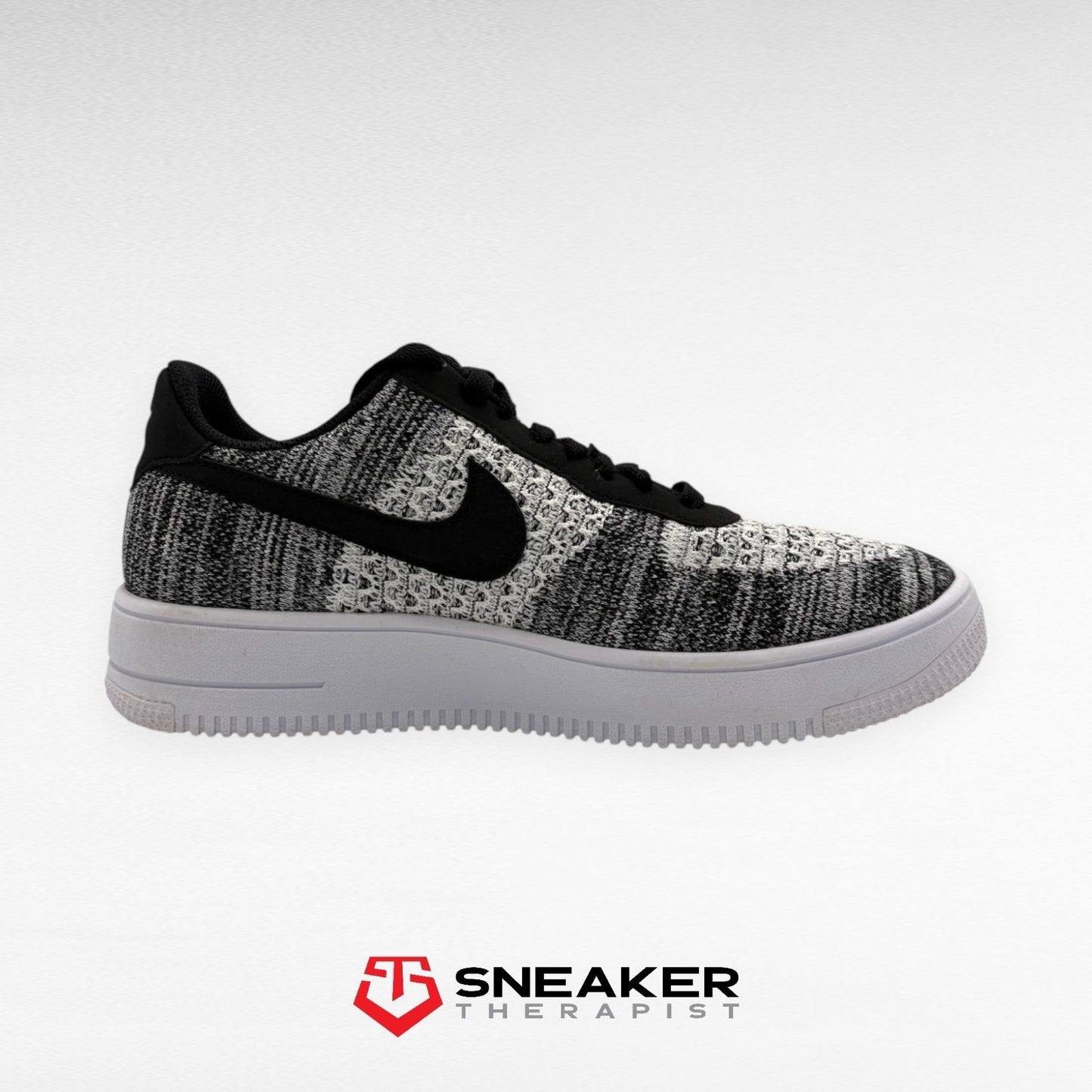 Nike Air Force 1 Flyknit Low 2.0 'Oreo' 2025 SKU: AV3042-001 Refurbished