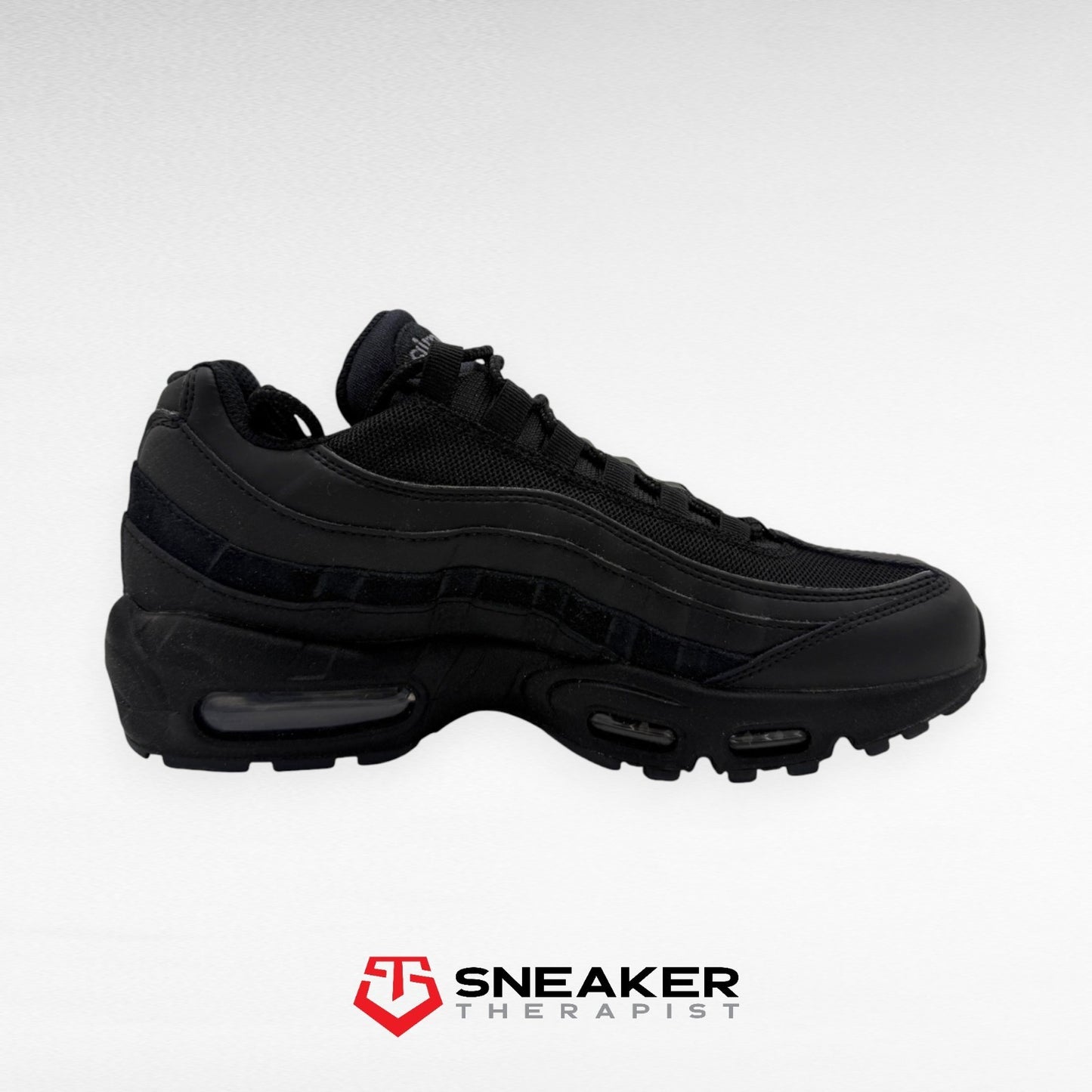 Nike Air Max 95 Essential 'Triple Black' - CI3705-001 - Größe 39 | 40 | 40.5