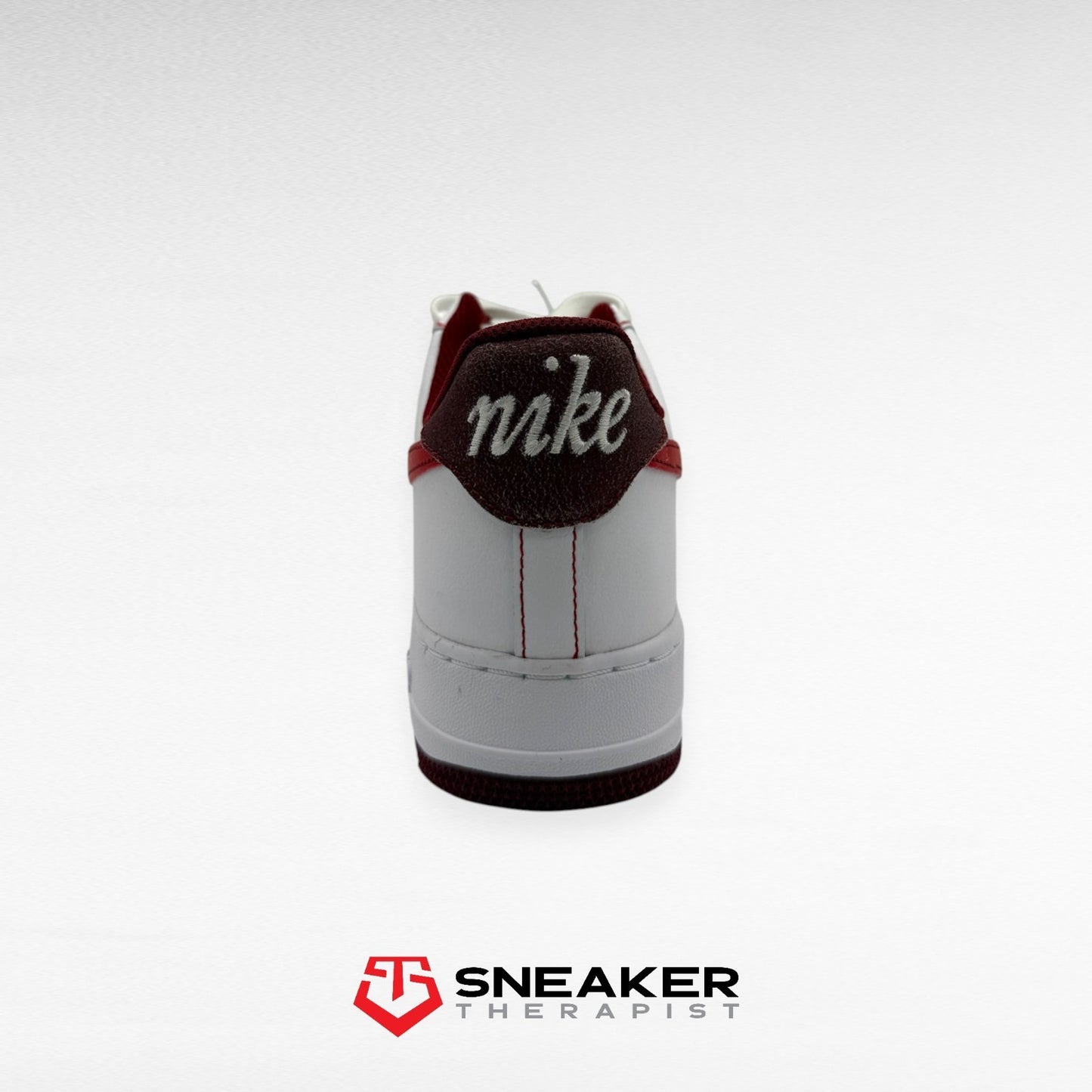 Nike Air Force 1 '07 'White University Red' SKU: DA8478-101 Gr. 41 | 43 | 44