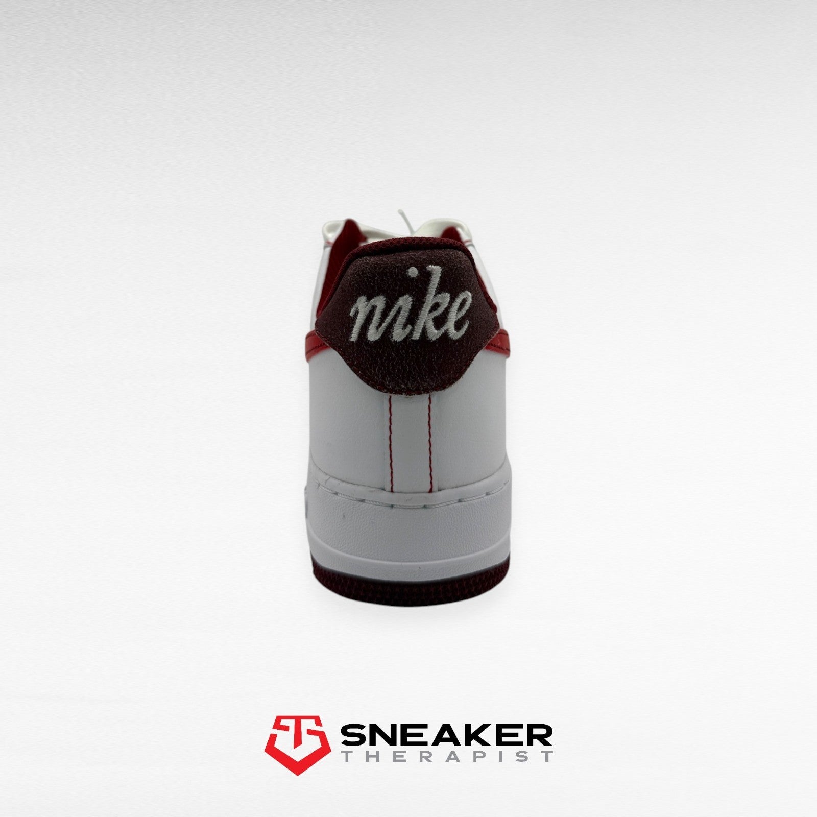 Nike Air Force 1 '07 'White University Red' SKU: DA8478-101 Gr. 41 | 43 | 44