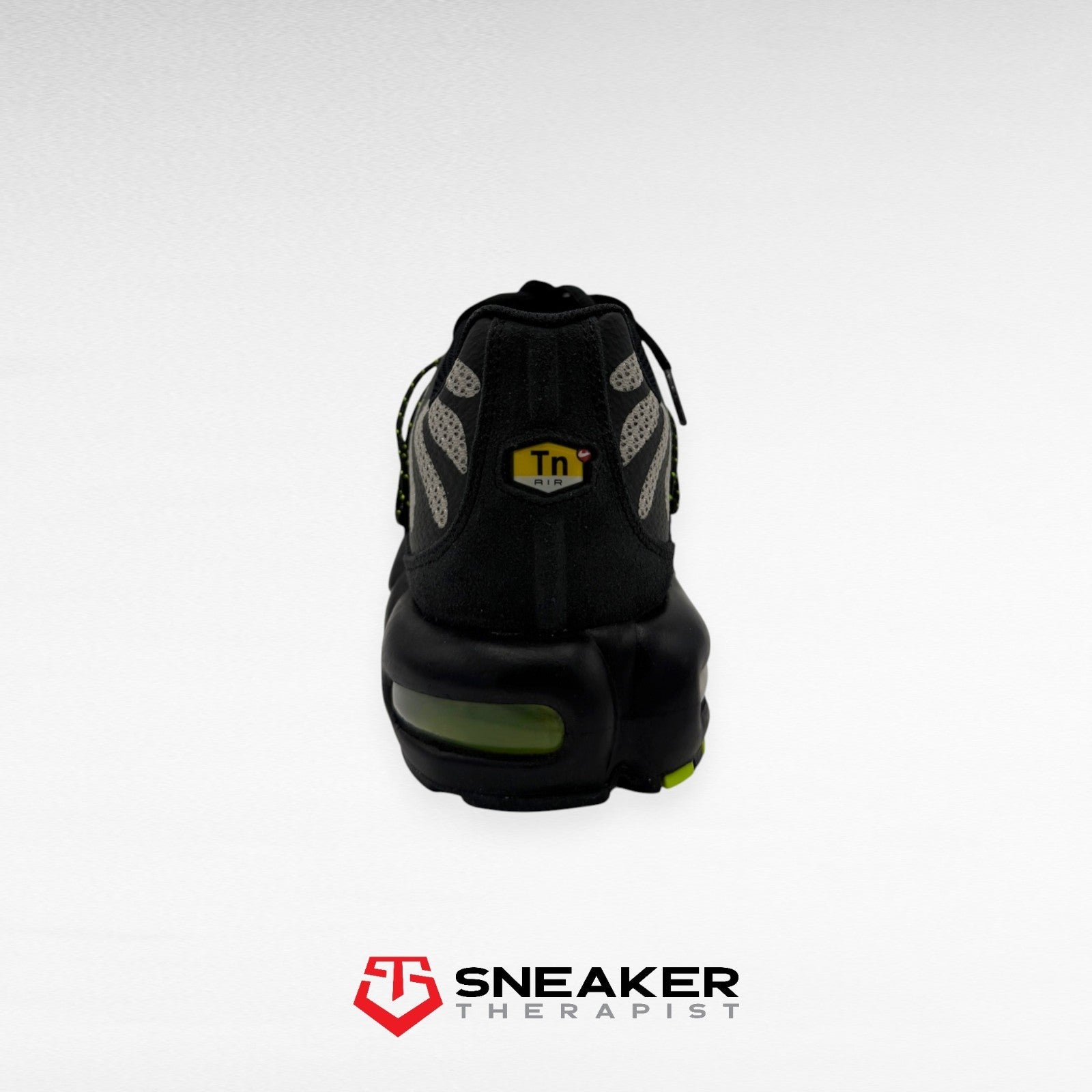 Nike Air Max Plus Utility 'Black College Grey Volt' - FD0670-003 - Größe 43 & 44