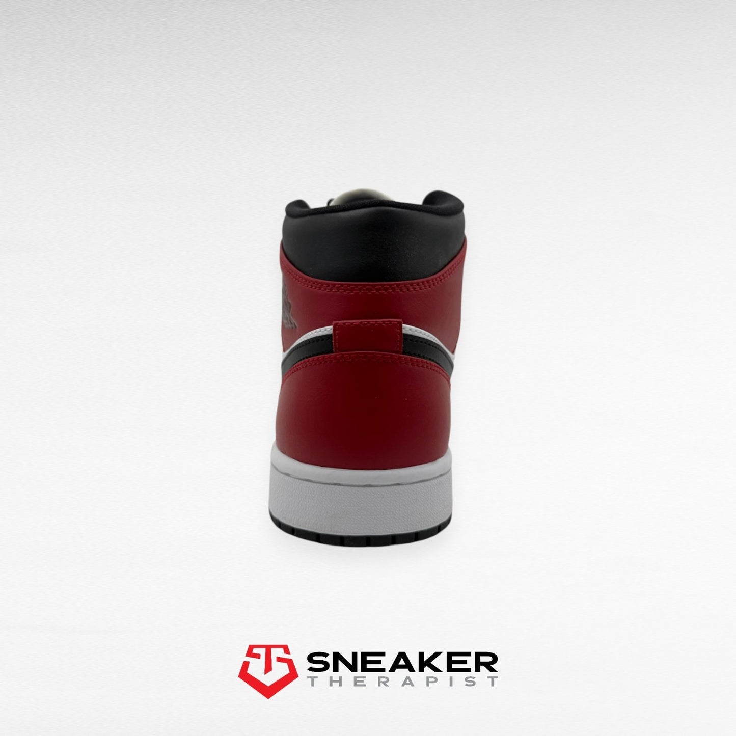 Nike Air Jordan 1 Mid 'Chicago Black Toe' SKU: 554724-069 Gr. 41 | 42 | 42.5 