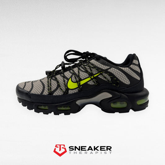 Nike Air Max Plus Utility 'Black College Grey Volt' - FD0670-003 - Größe 43 & 44