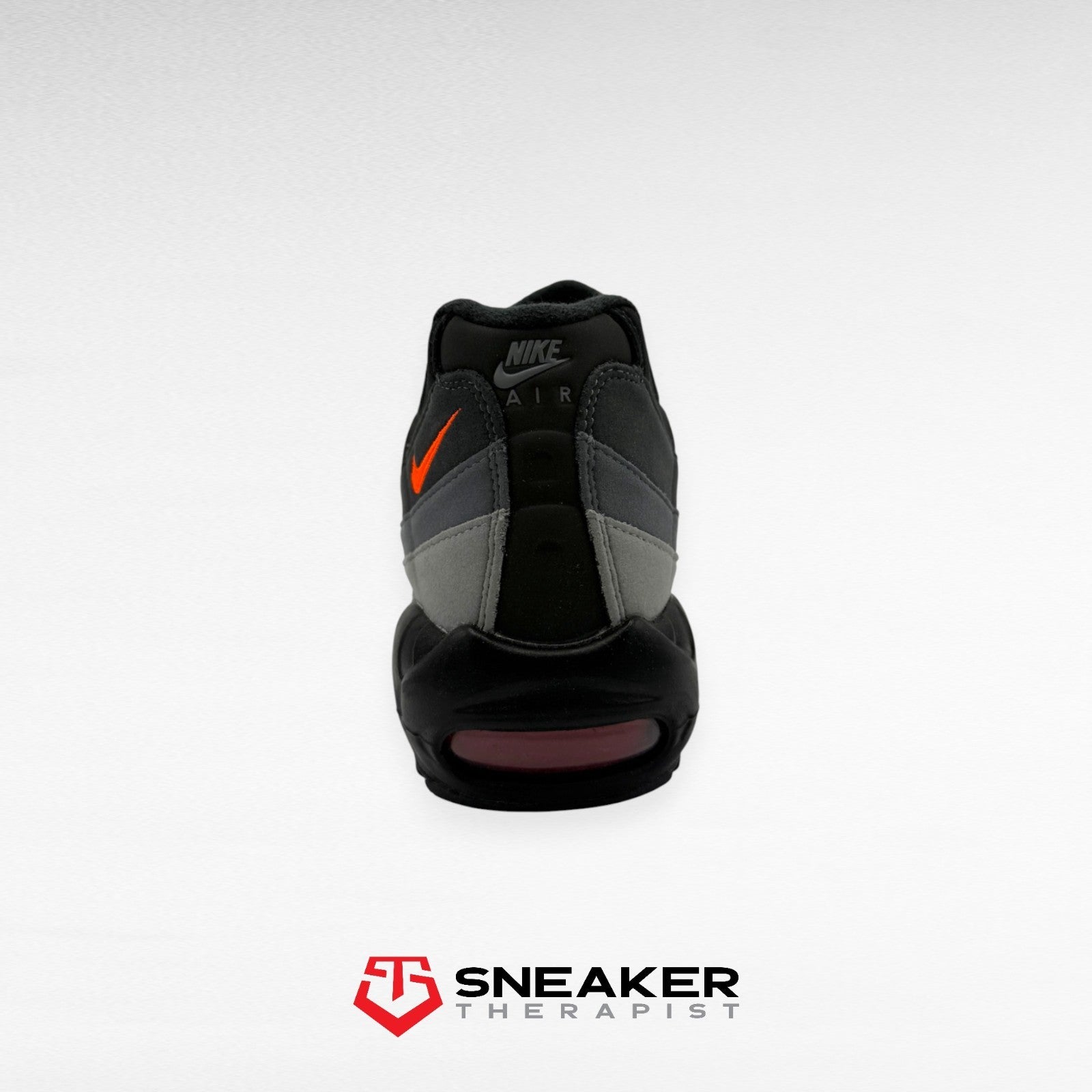 Nike Air Max 95 'Black Hyper Crimson' - FV4710-002 - Größe 44.5 | 45 | 45.5