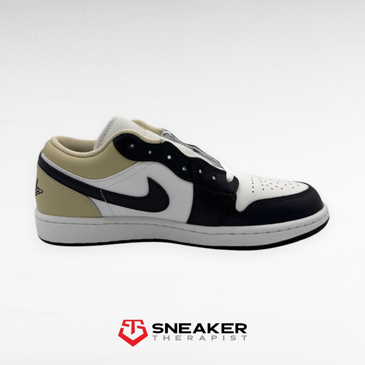Nike Air Jordan 1 Low 'Black Toe Rattan' SKU: 553558-153 Gr. 42.5 | 45 | 47