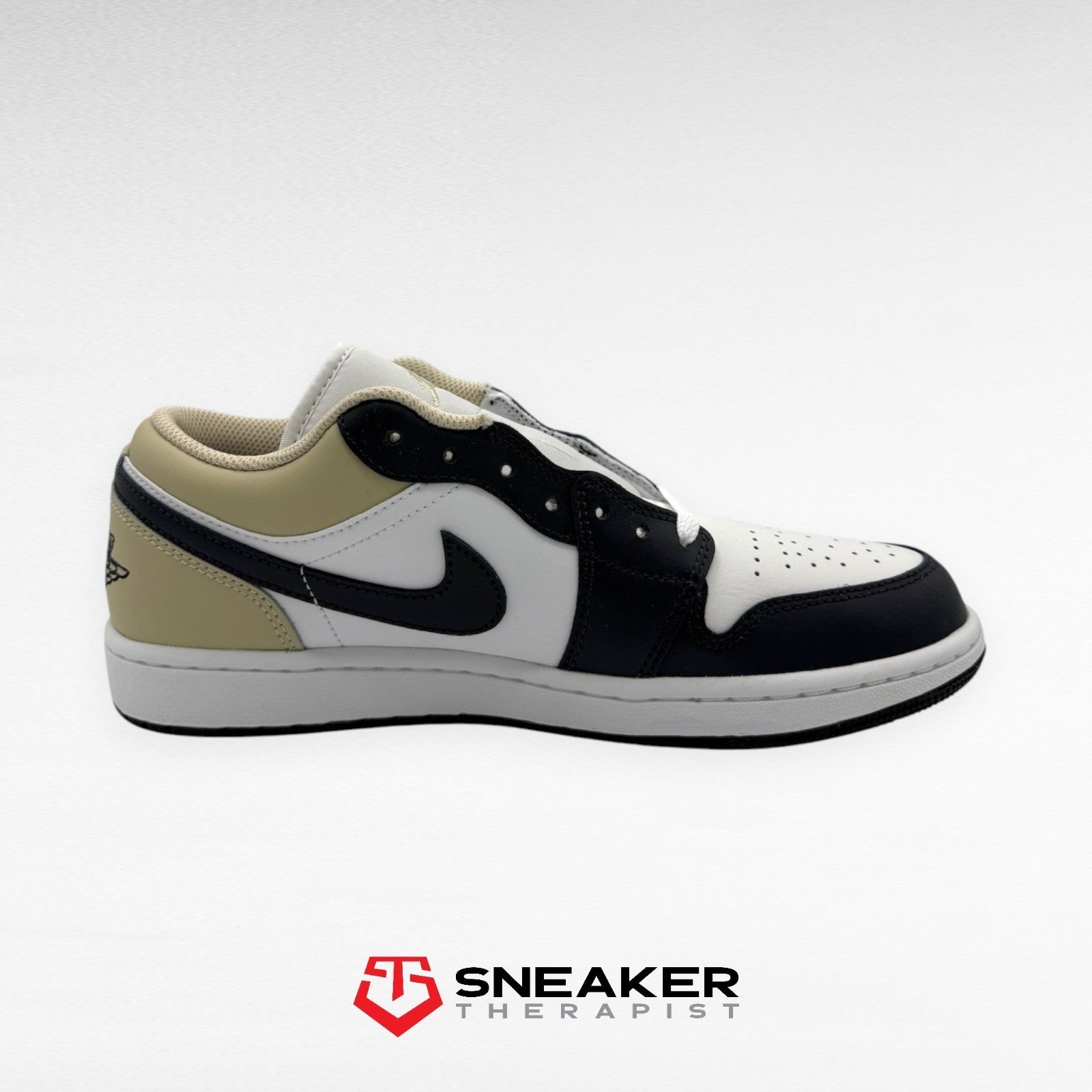 Nike Air Jordan 1 Low 'Black Toe Rattan' SKU: 553558-153 Gr. 42.5 | 45 | 47