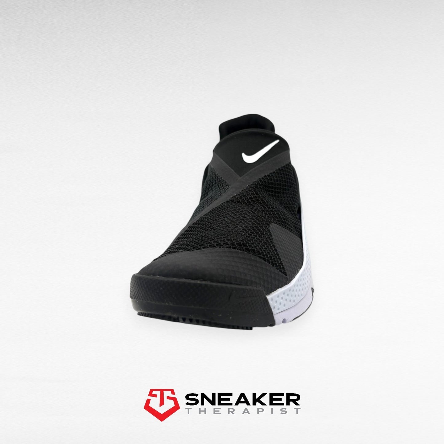 Nike Wmns GO FlyEase 'Black White' SKU: DR5540-002 Gr. 38, 40.5 & 43